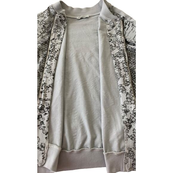 TRANSFER FASHION LONG SLEEVE ZIP JACKET, WOMENS, XL, BLACK & GREY PATTERN - Picture 3 of 12